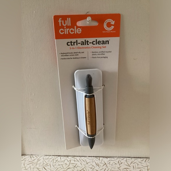 Full Circle Ctrl-Alt-Clean 3-in1 Electronics Cleaning Set Keyboard Brush Nib - Picture 1 of 4